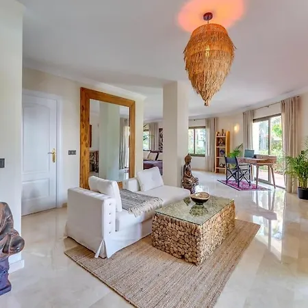 Beachfront Apartamento Marbella