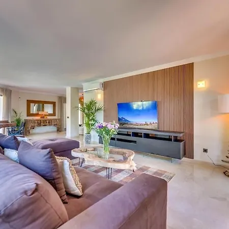 Beachfront Apartamento Marbella
