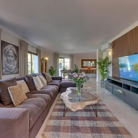 Beachfront Appartement *