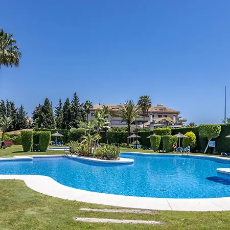 Beachfront With Parking San Pedro Alcantara Playa 5 Min Puerto Banus Marbella